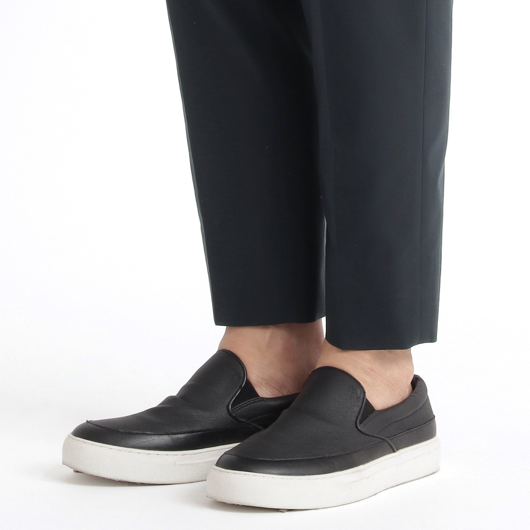 High Twist Cotton Panama Cargo Trousers Color: Navy