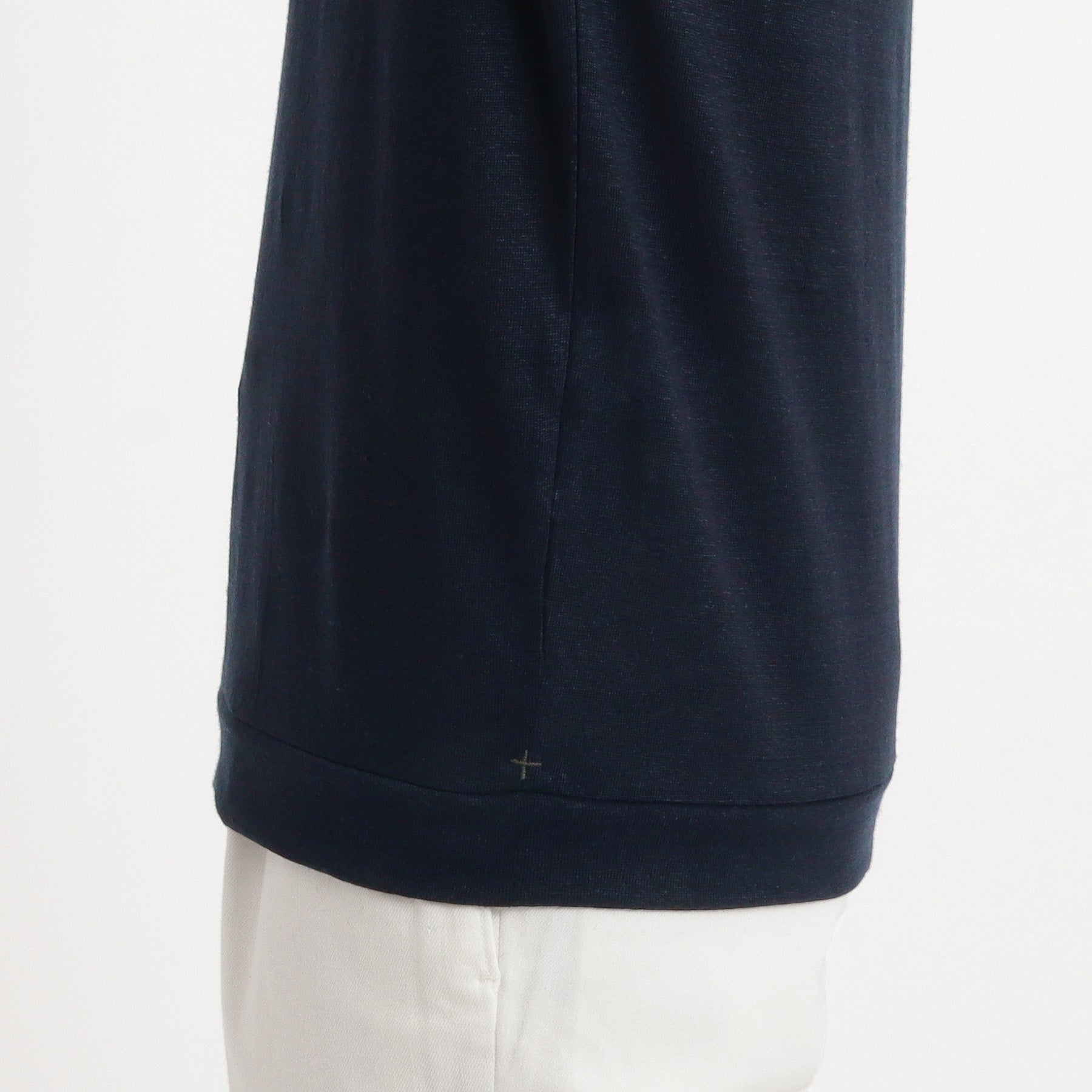 Linen Jersey Tailored Ribbed Hem T-shirt Color: Navy