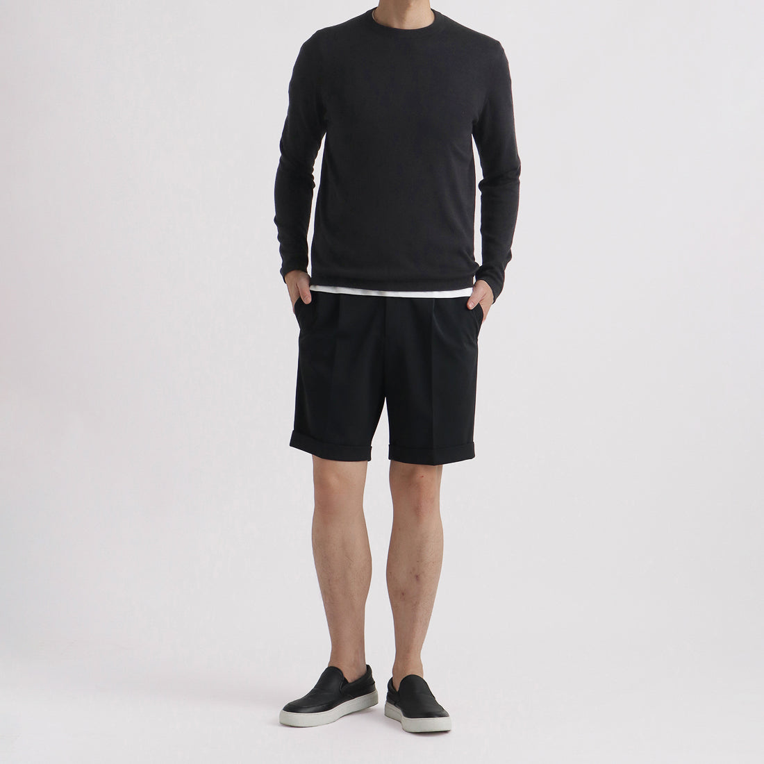 Matte Twist Short Pants Color: Black