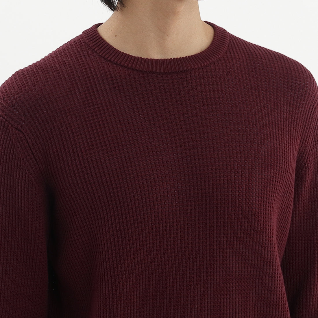Middle Gauge Crew Neck Knit Color: Bordeaux