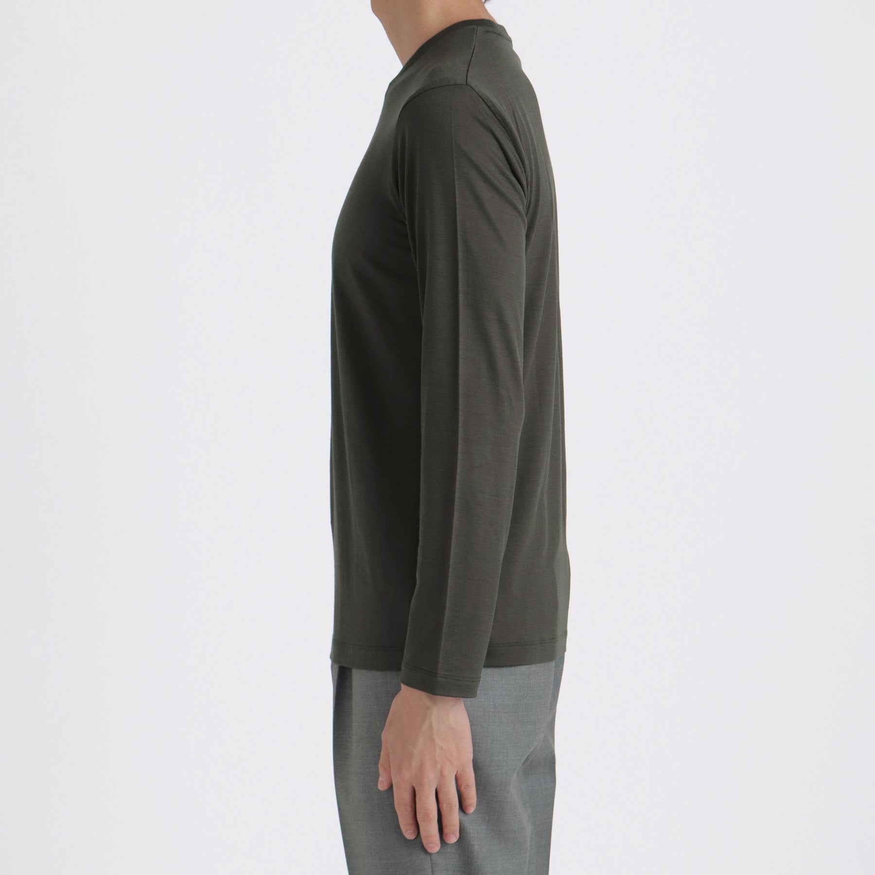 【Renewal】Wool Tailored Long Sleeve T-shirt Color: Khaki