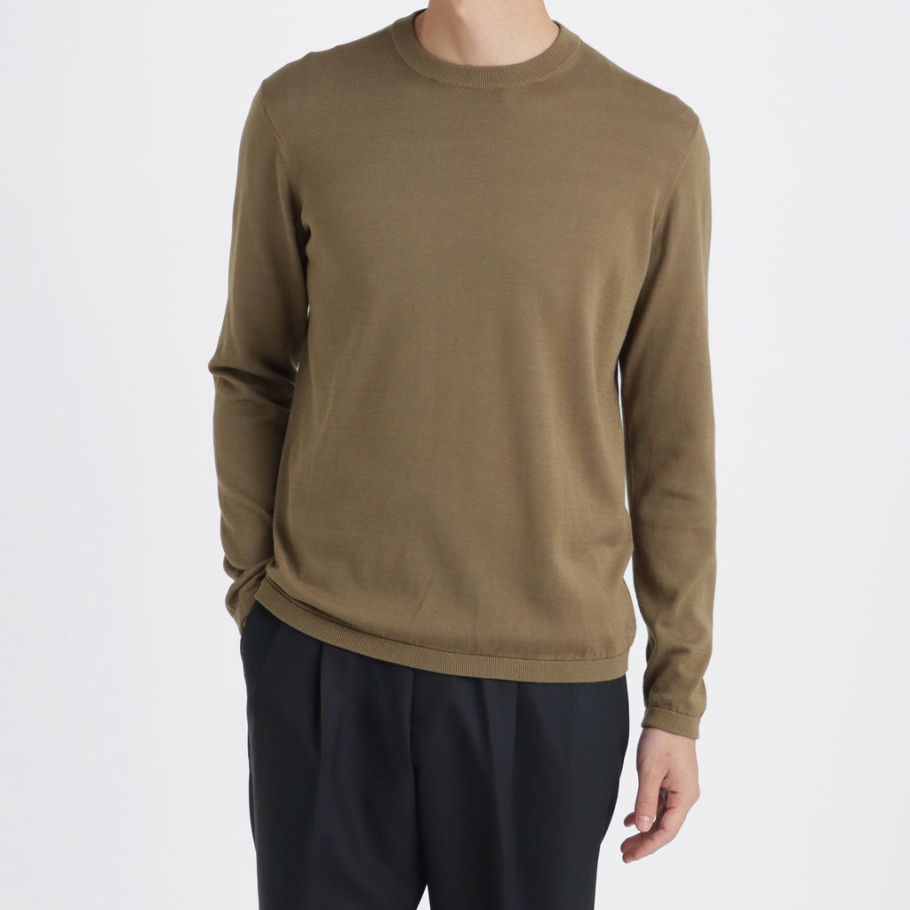 スビンプラチナム クルーネックニット フォーン | ＋CLOTHET ONLINE
