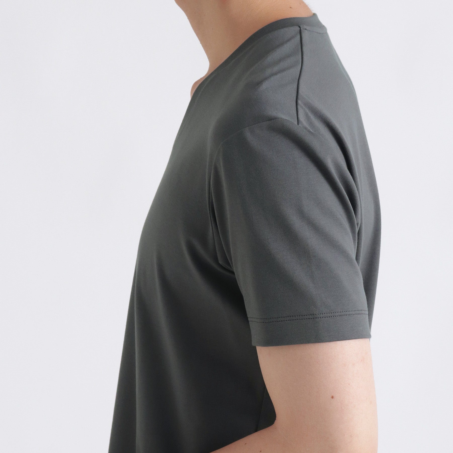 Tailored Vneck T-shirt Color: Asphalt