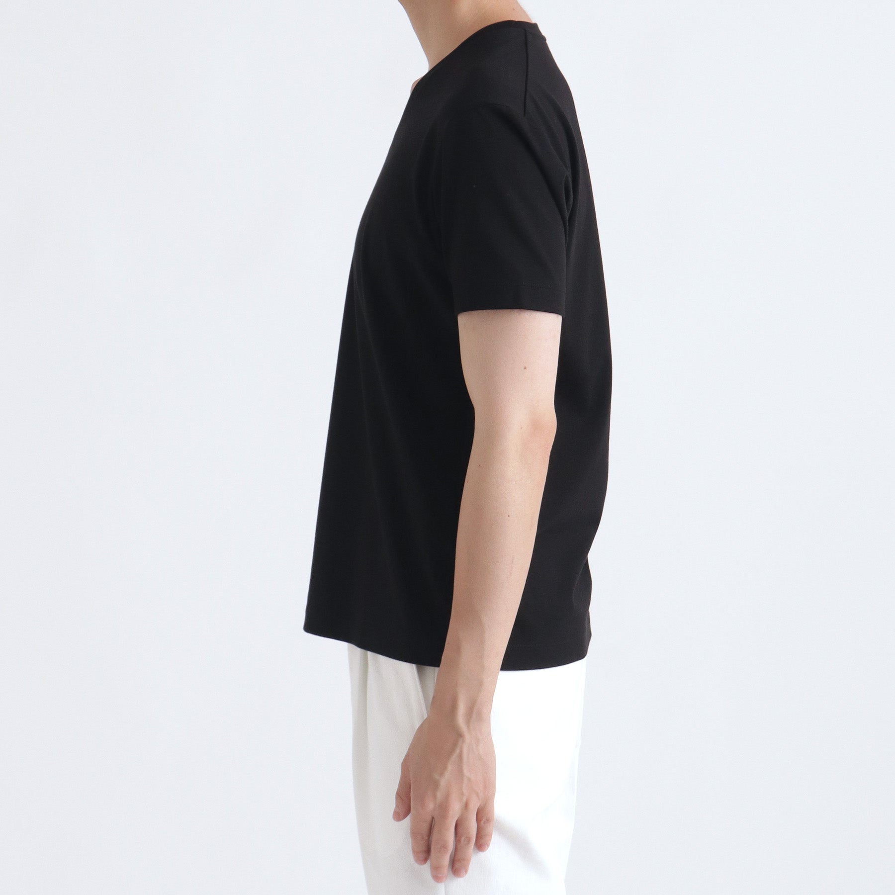 【カスタムオーダー】Tailored Vneck T-shirt: Black