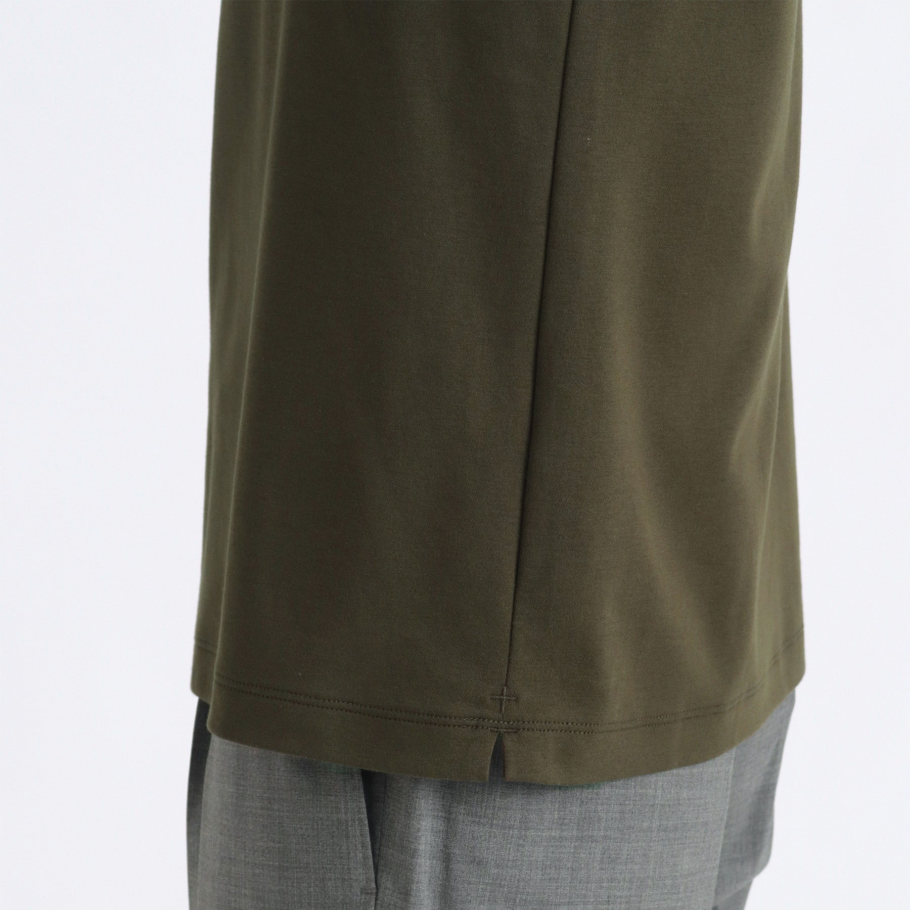 Tailored Vneck T-shirt Color: Olive