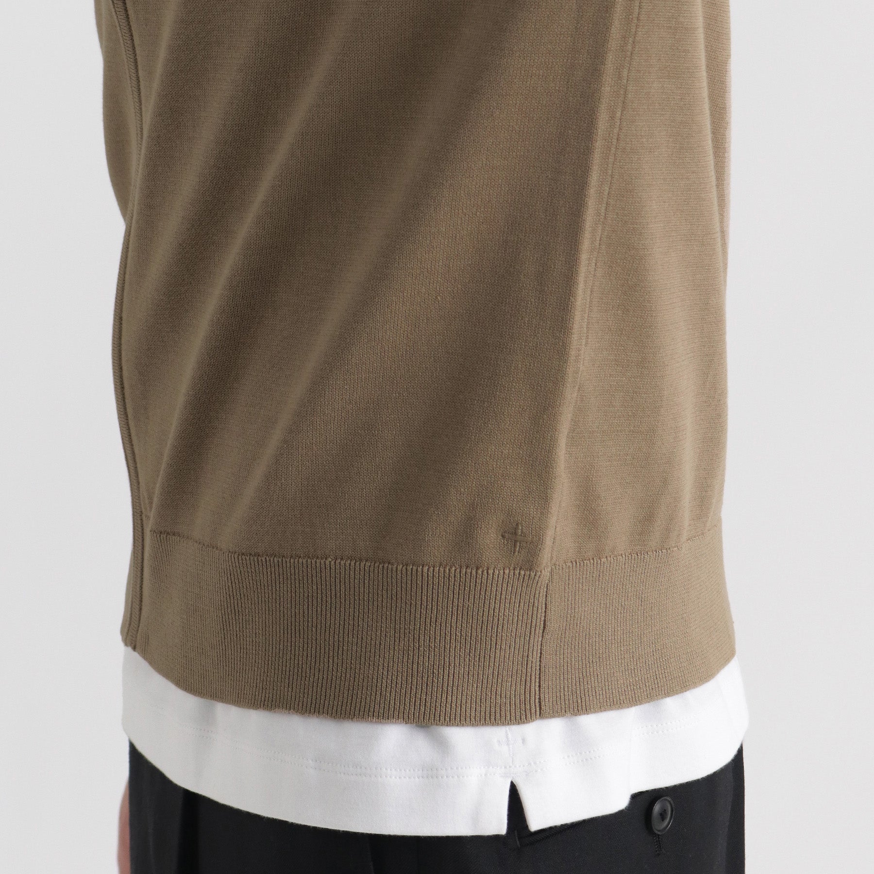SUVIN PLATINUM Zip Up Knit Color: Mocha