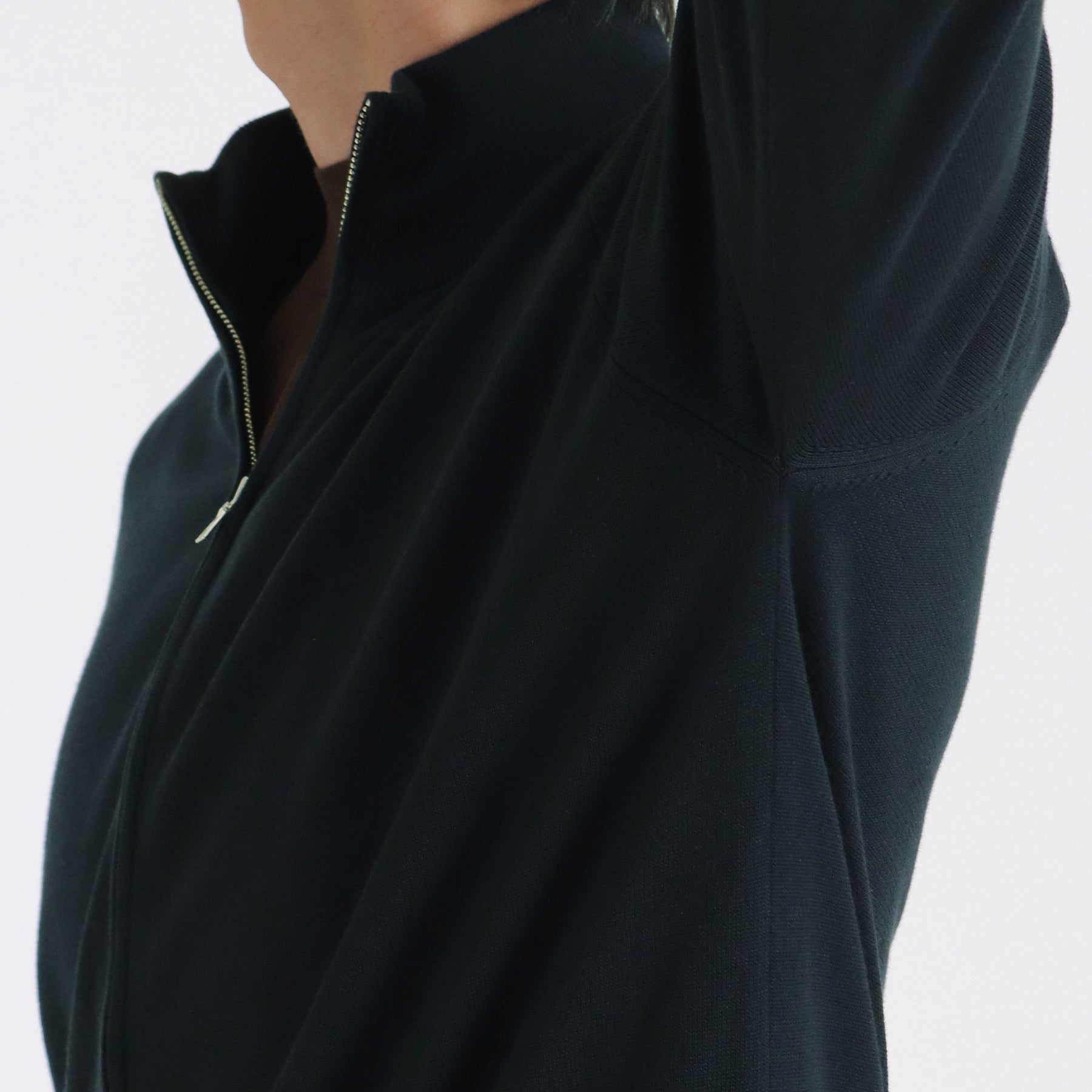 SUVIN PLATINUM Zip Up Knit Color: Navy