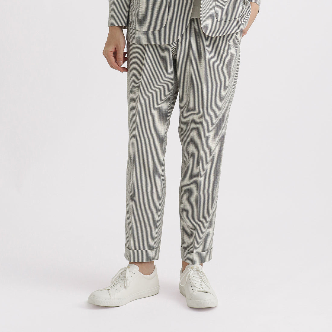 Seersucker Two Pleats Trousers Color: Navy Stripe