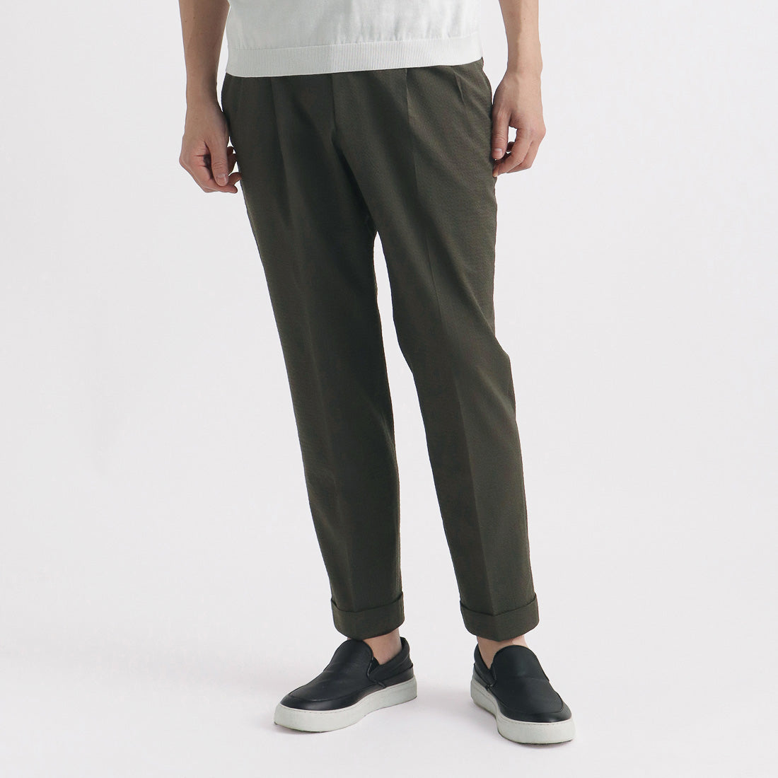 Seersucker Two Pleats Trousers Color: Olive