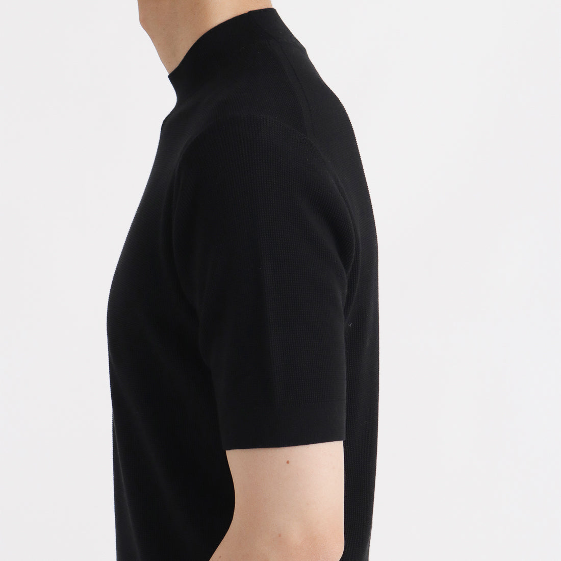Mini Thermal Mock Neck Knit T-shirt Color: Black