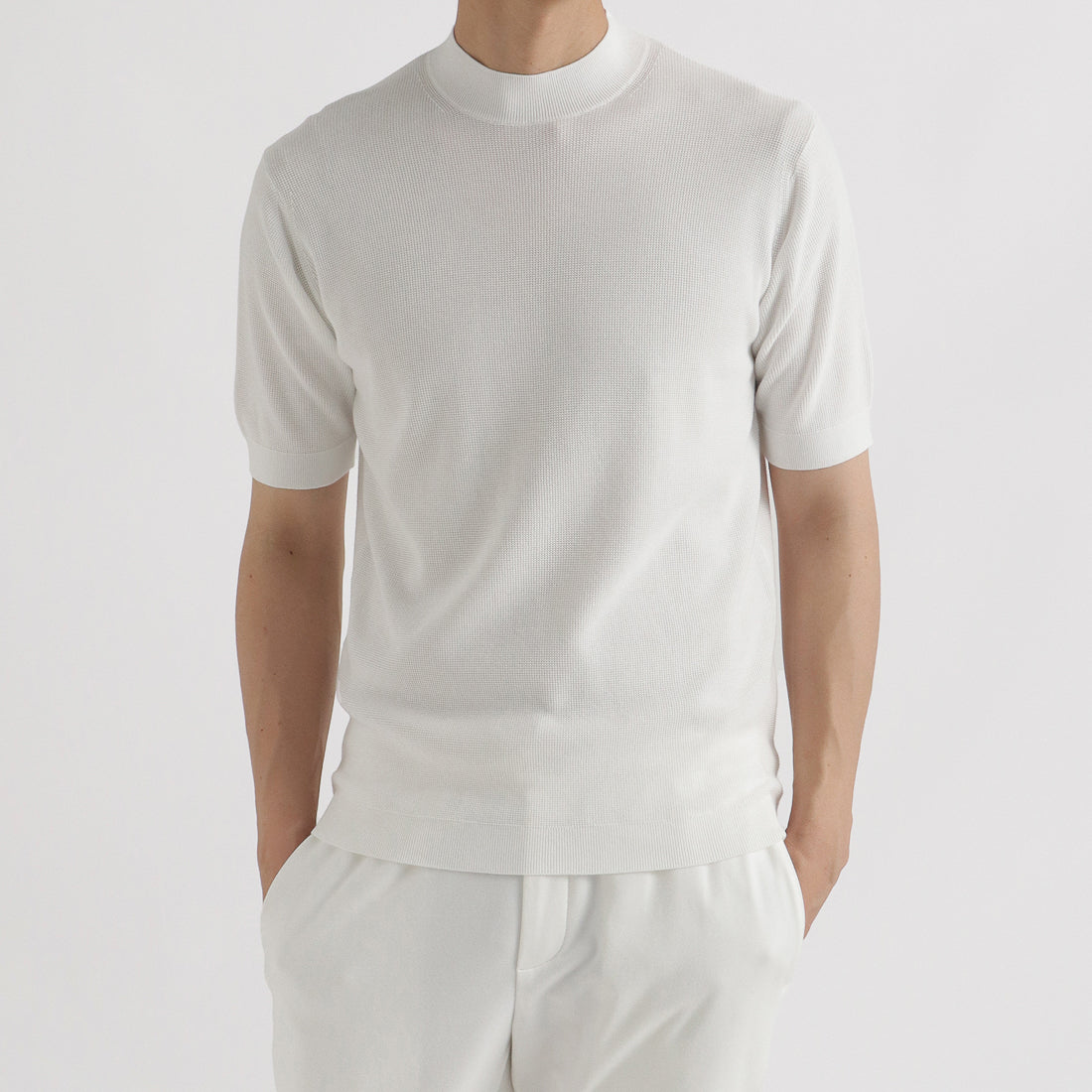 Mini Thermal Mock Neck Knit T-shirt Color: White