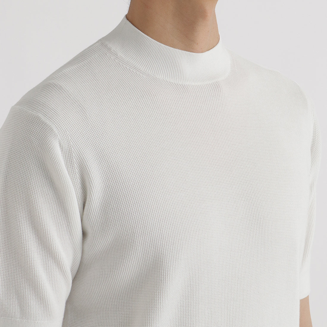 Mini Thermal Mock Neck Knit T-shirt Color: White