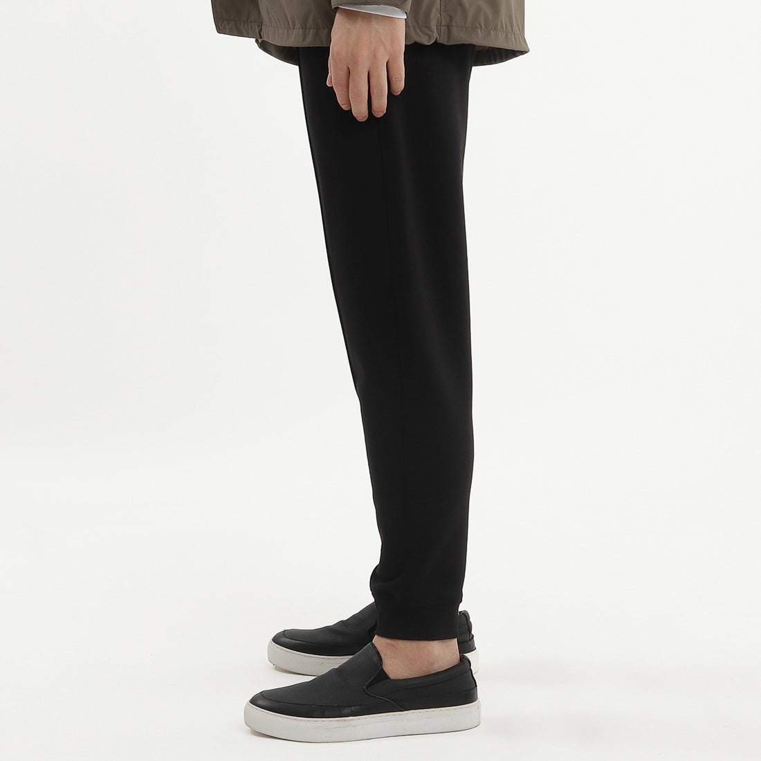【Renewal】Urake Jogger Pants Color: Black
