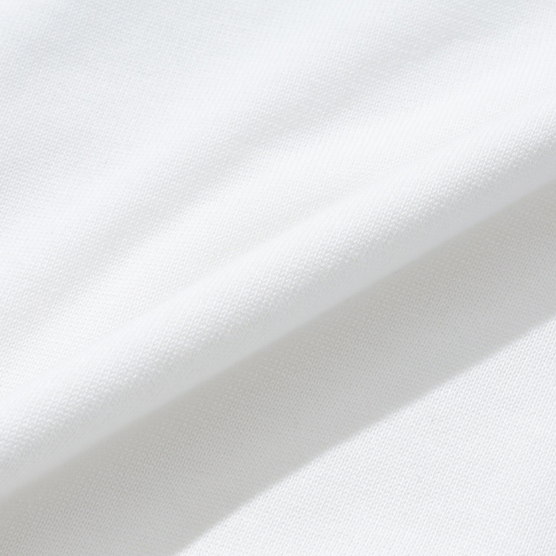 スビンプラチナムニットフーディホワイトの生地を写した商品画像