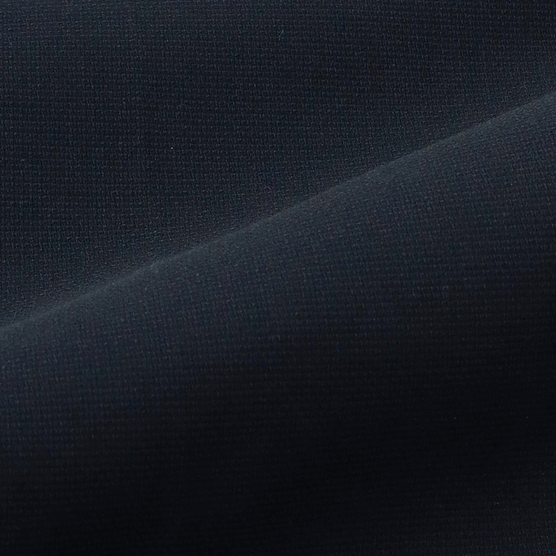 High Twist Cotton Panama Cargo Short Pants Color: Navy