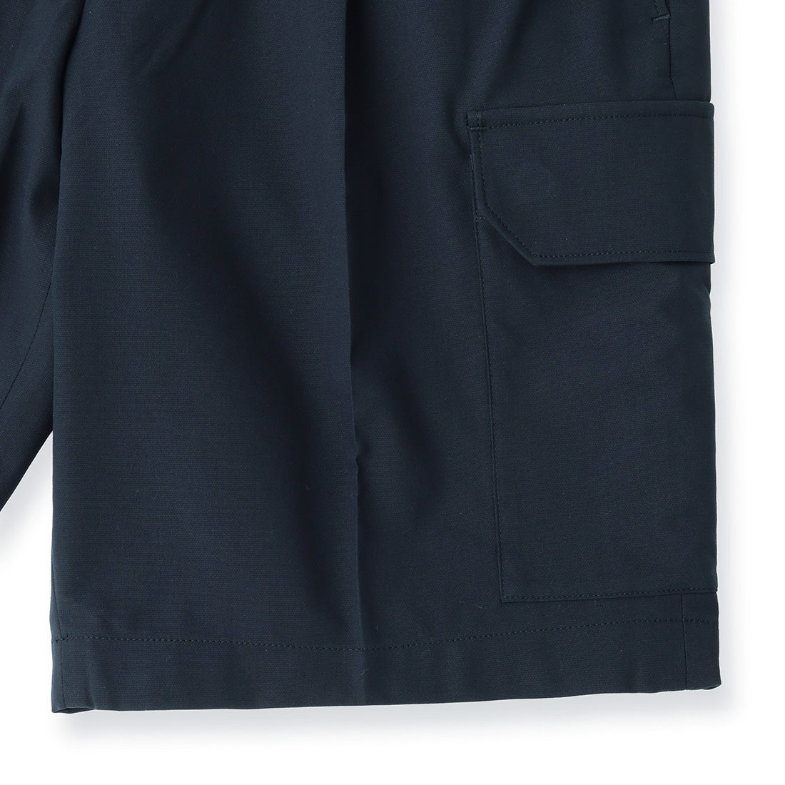 High Twist Cotton Panama Cargo Short Pants Color: Navy
