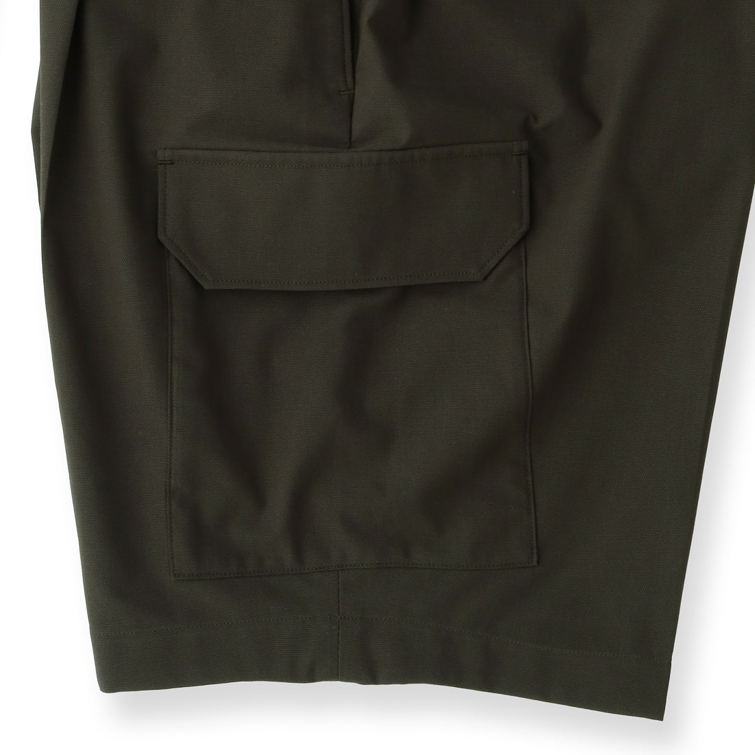 High Twist Cotton Panama Cargo Short Pants Color: Olive
