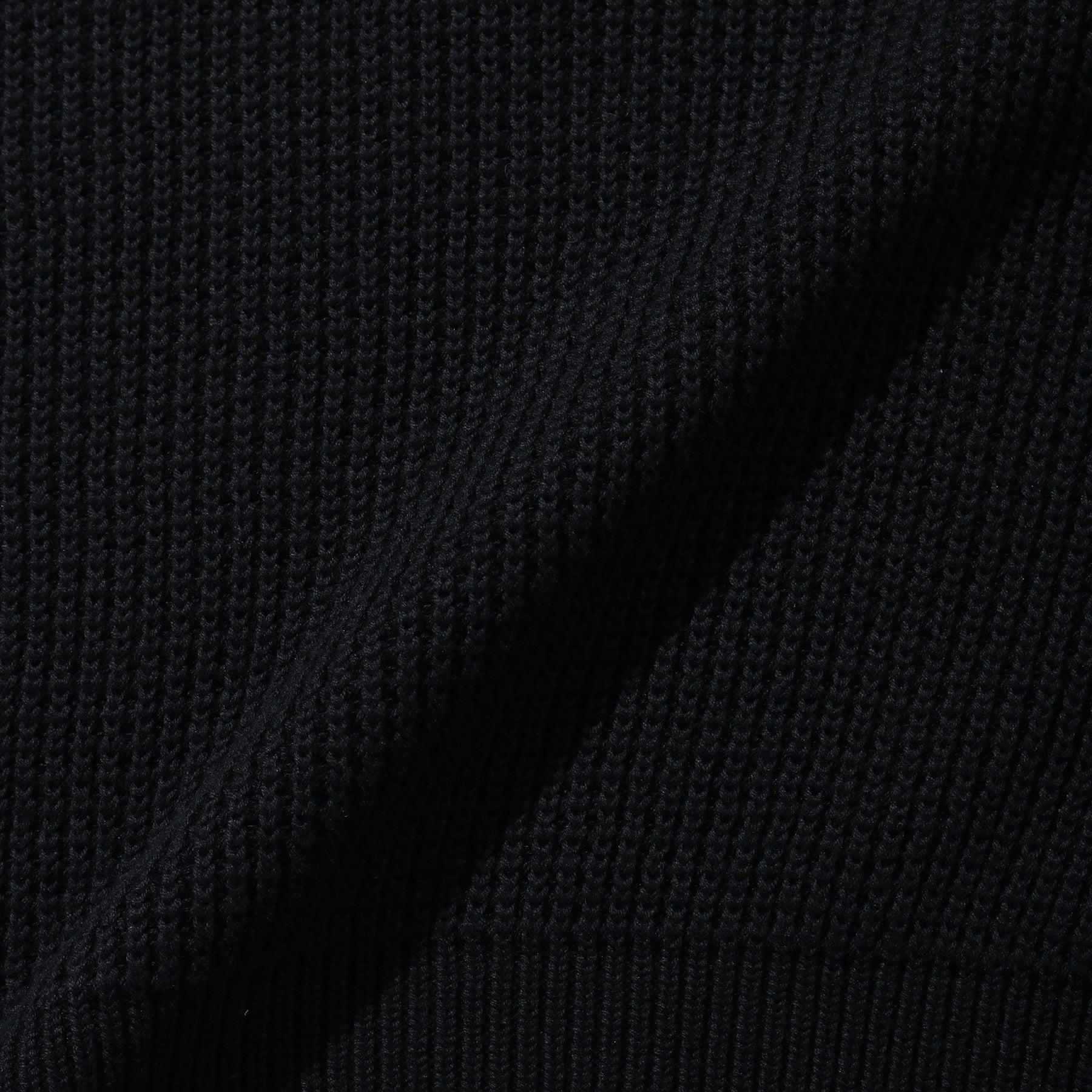 スビンプラチナム ミドルゲージクルーネックニット ブラック