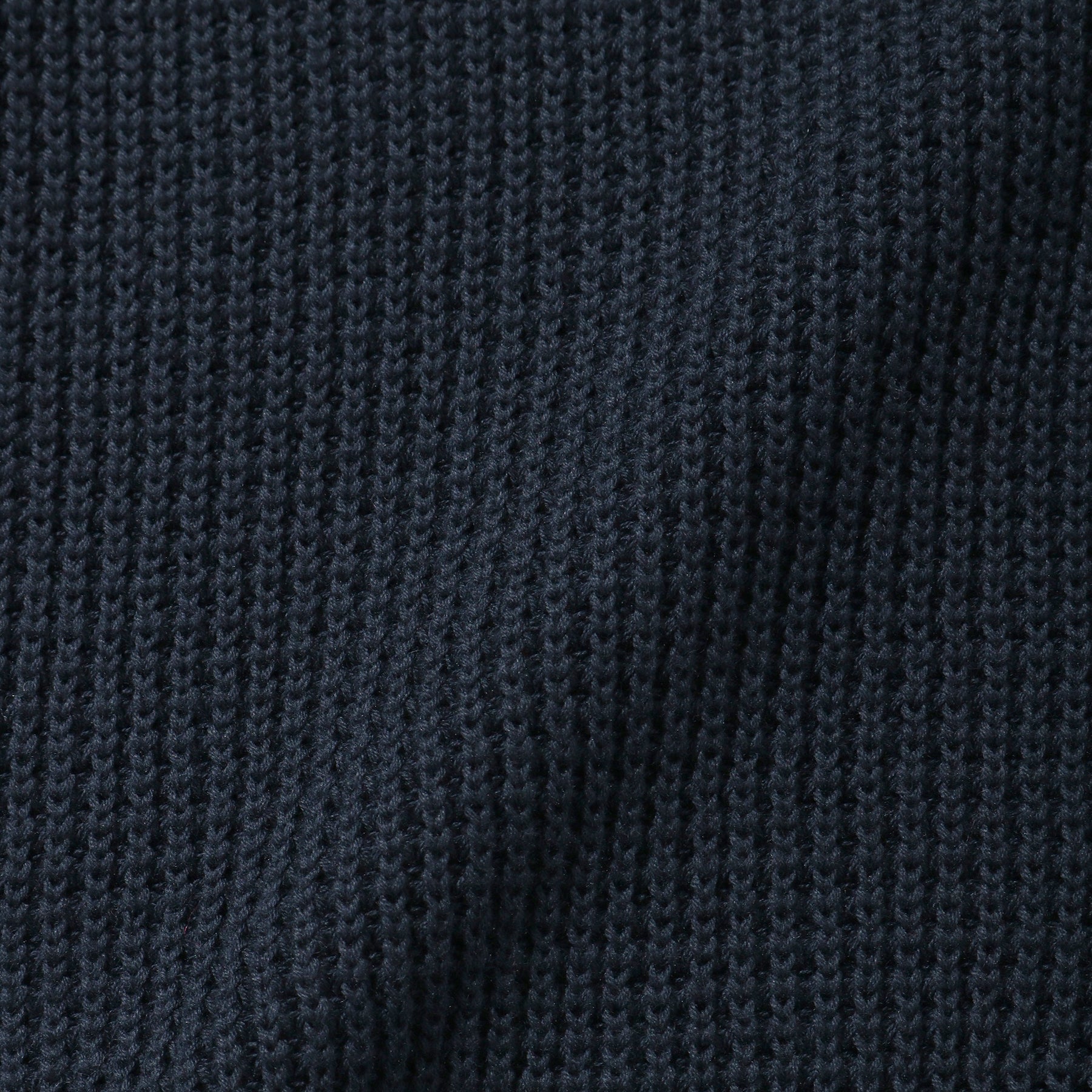 スビンプラチナム ミドルゲージクルーネックニット ネイビー