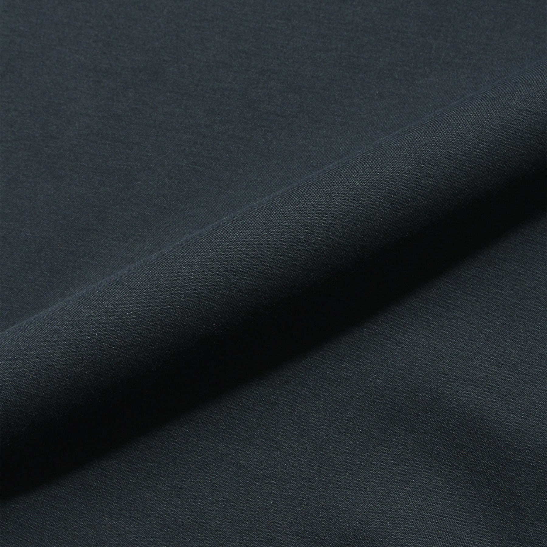 Tailored Vneck T-shirt Color: Navy