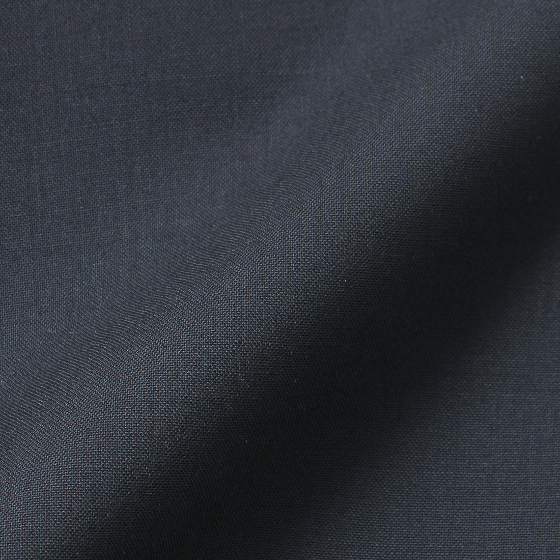Tropical Two Pleats Short Pants Color: Navy