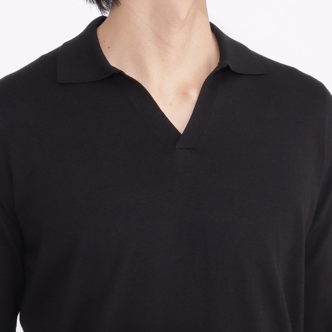 Long Sleeve Skipper Knit Color: Black