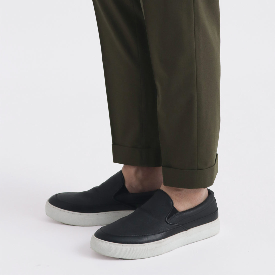 High Twist Cotton Panama Easy Trousers Color: Olive