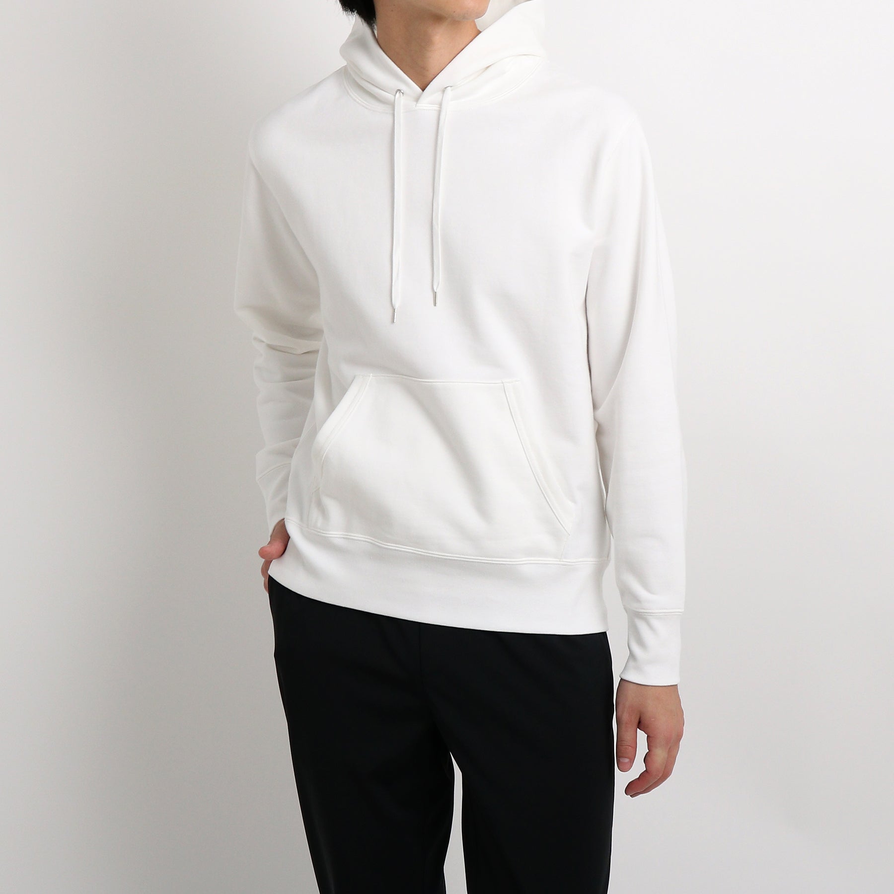 リサイクルスビン裏毛フーディーオフホワイト | ＋CLOTHET ONLINE