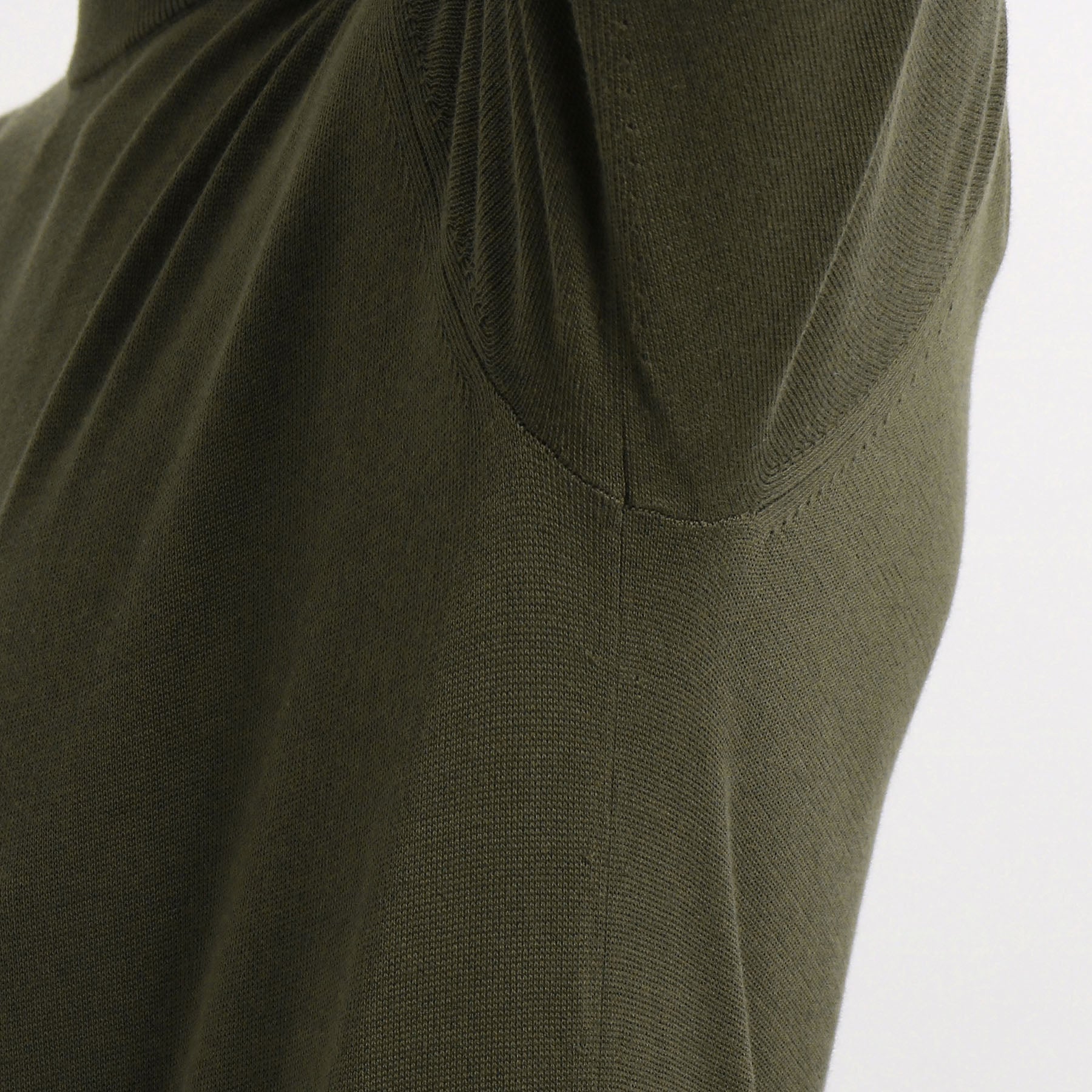 スビンプラチナム クルーネックニット オリーブ | ＋CLOTHET ONLINE