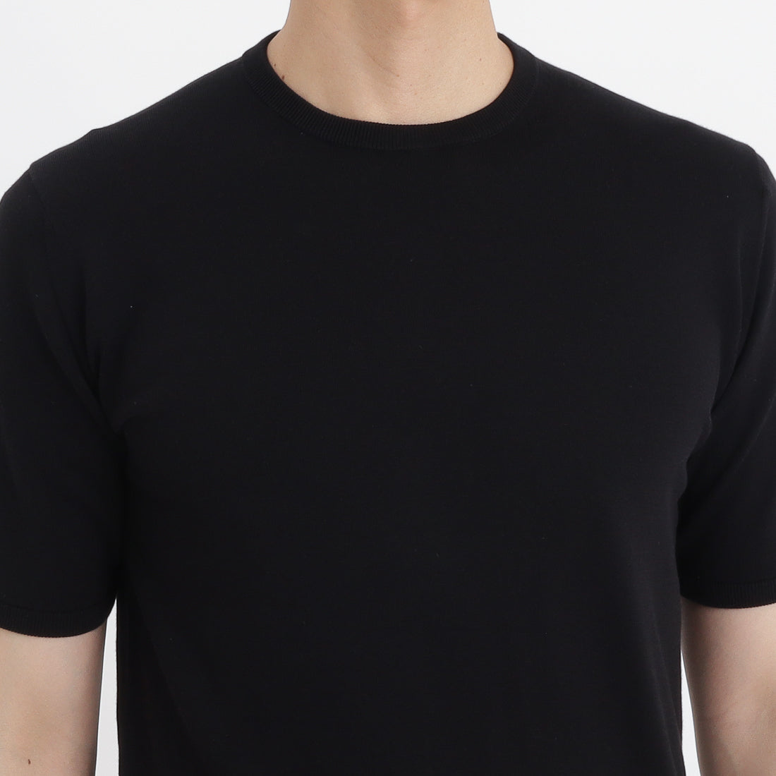 Knit T-shirt Color: Black