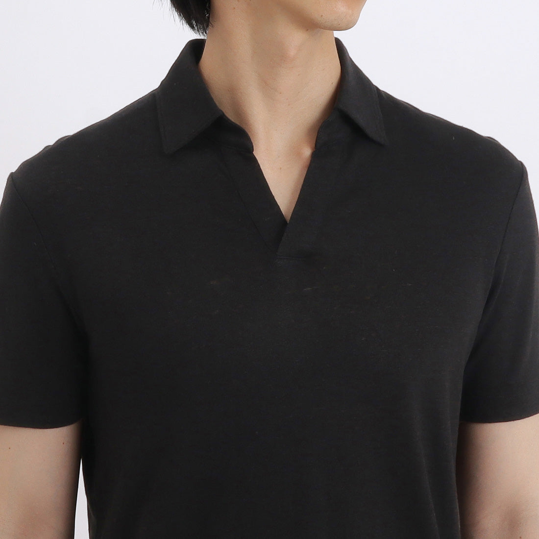 Linen Jersey Tailored Skipper Shirt Color: Black