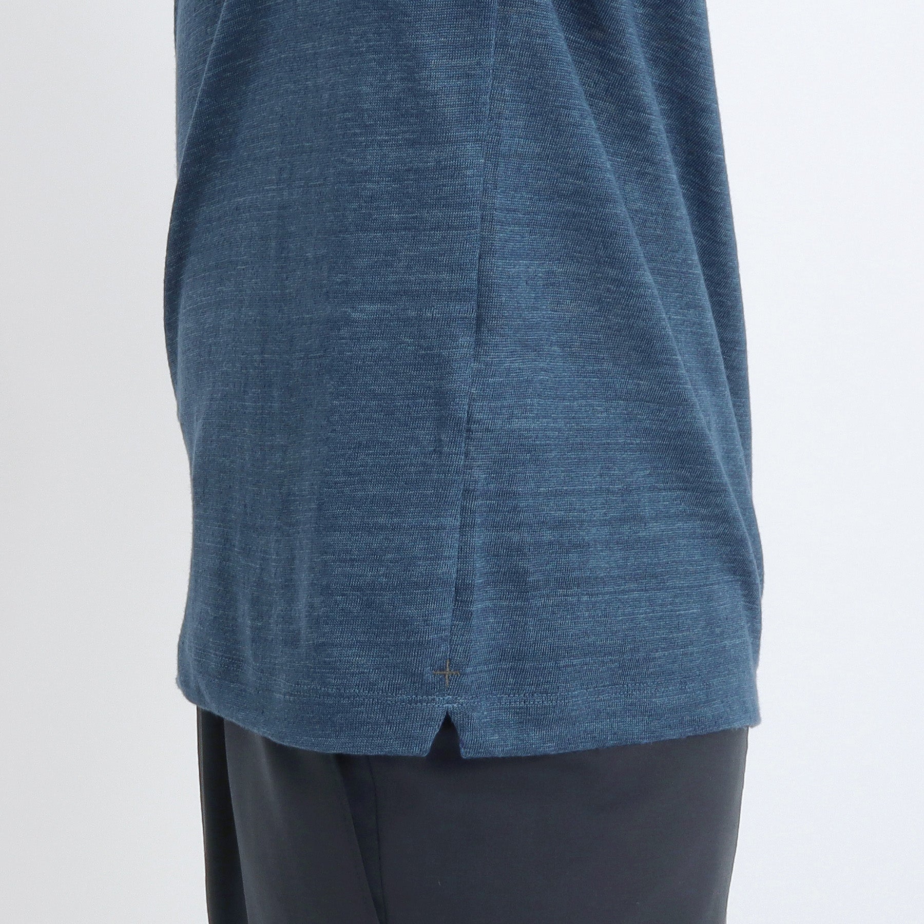 Linen Jersey Tailored Skipper Shirt Color: Blue