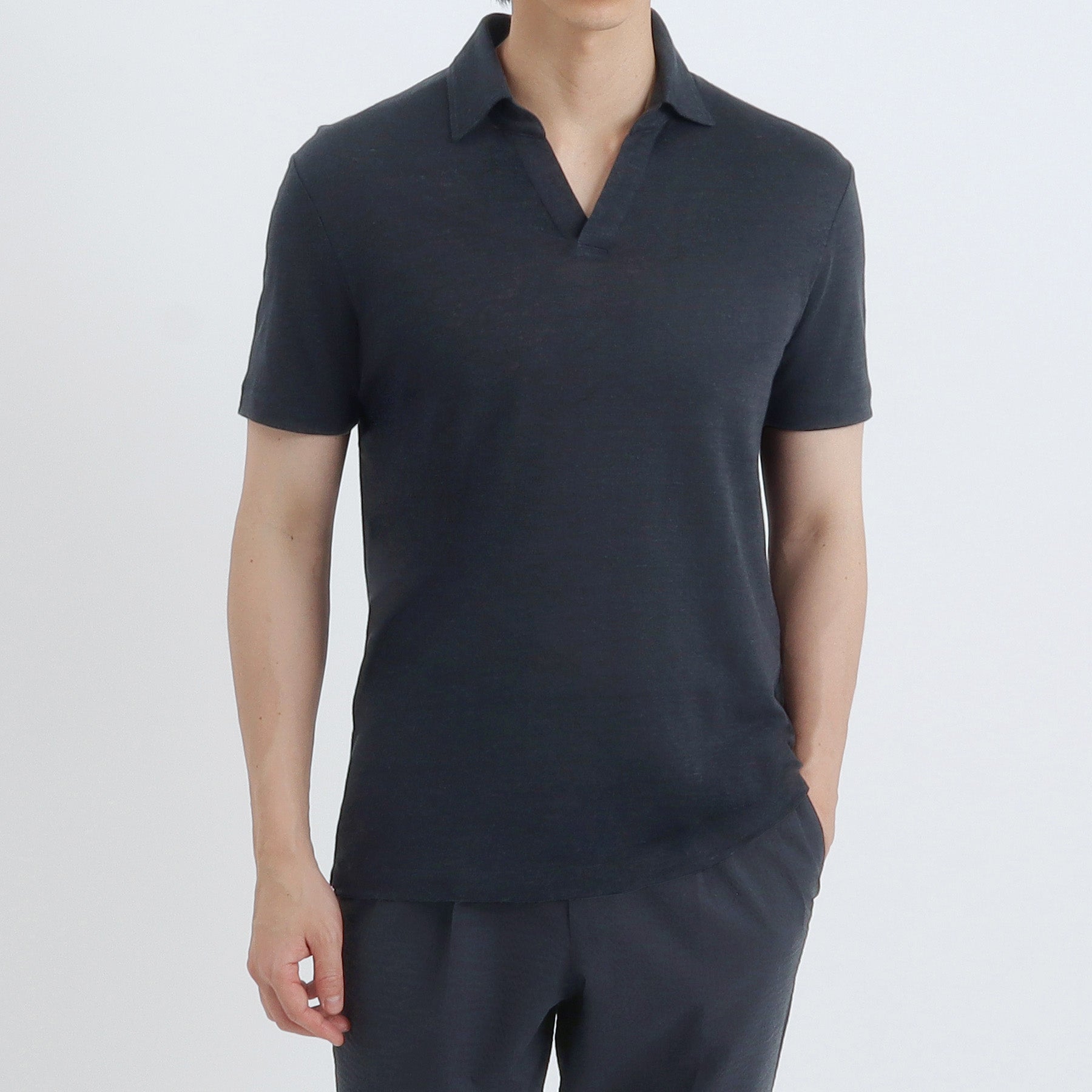 Linen Jersey Tailored Skipper Shirt Color: Navy