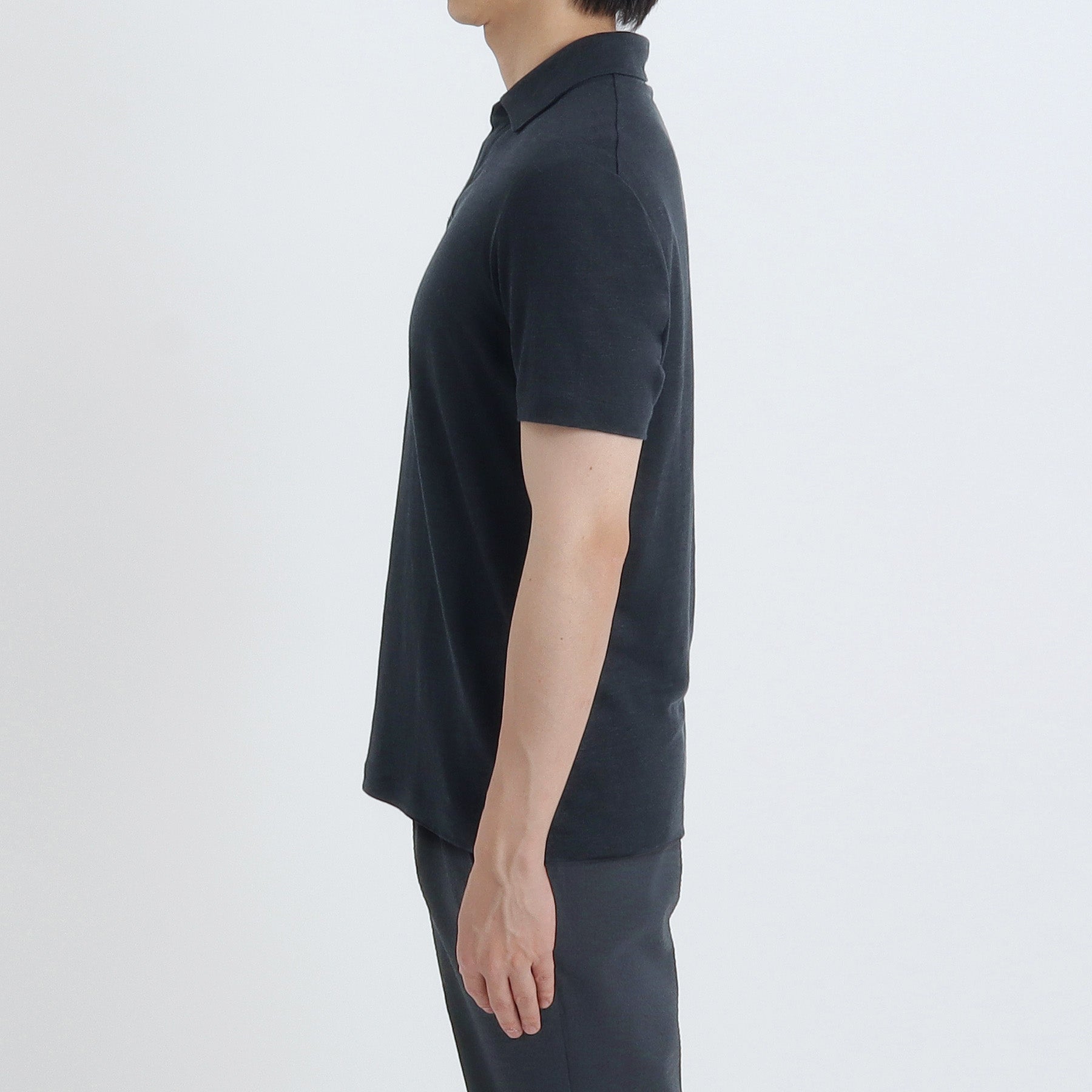 Linen Jersey Tailored Skipper Shirt Color: Navy