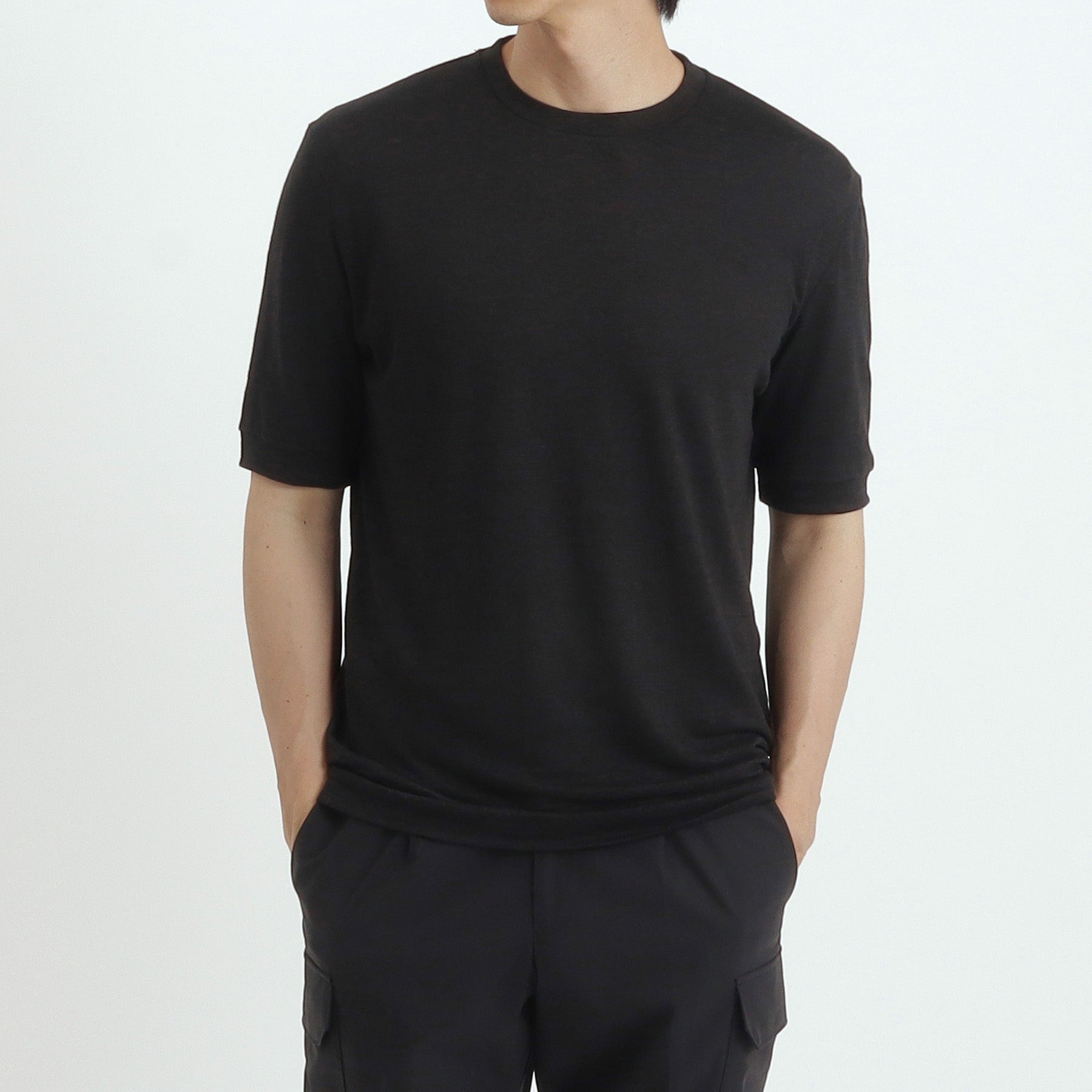 Linen Jersey Tailored Ribbed Hem T-shirt Color: Black