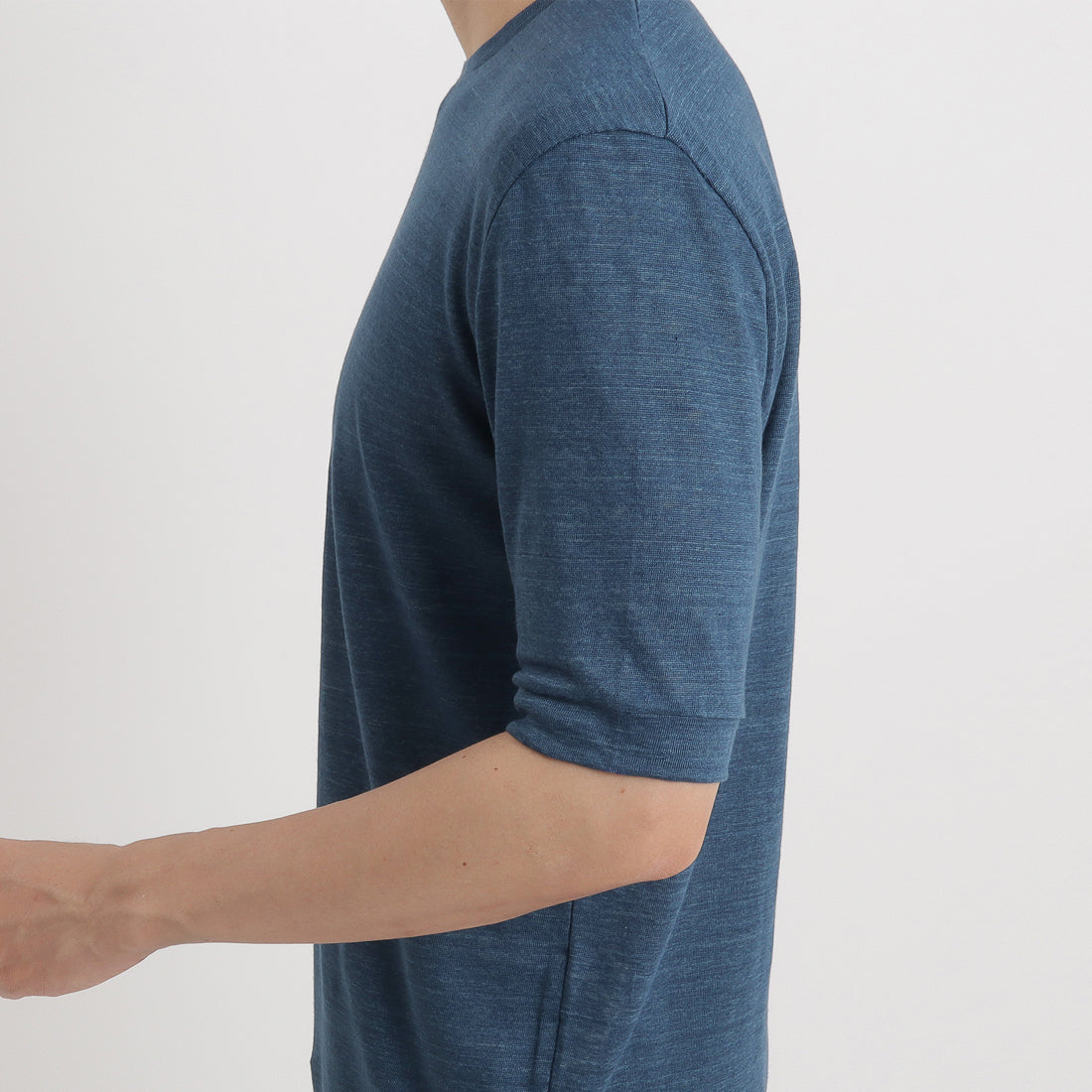 Linen Jersey Tailored Ribbed Hem T-shirt Color: Blue