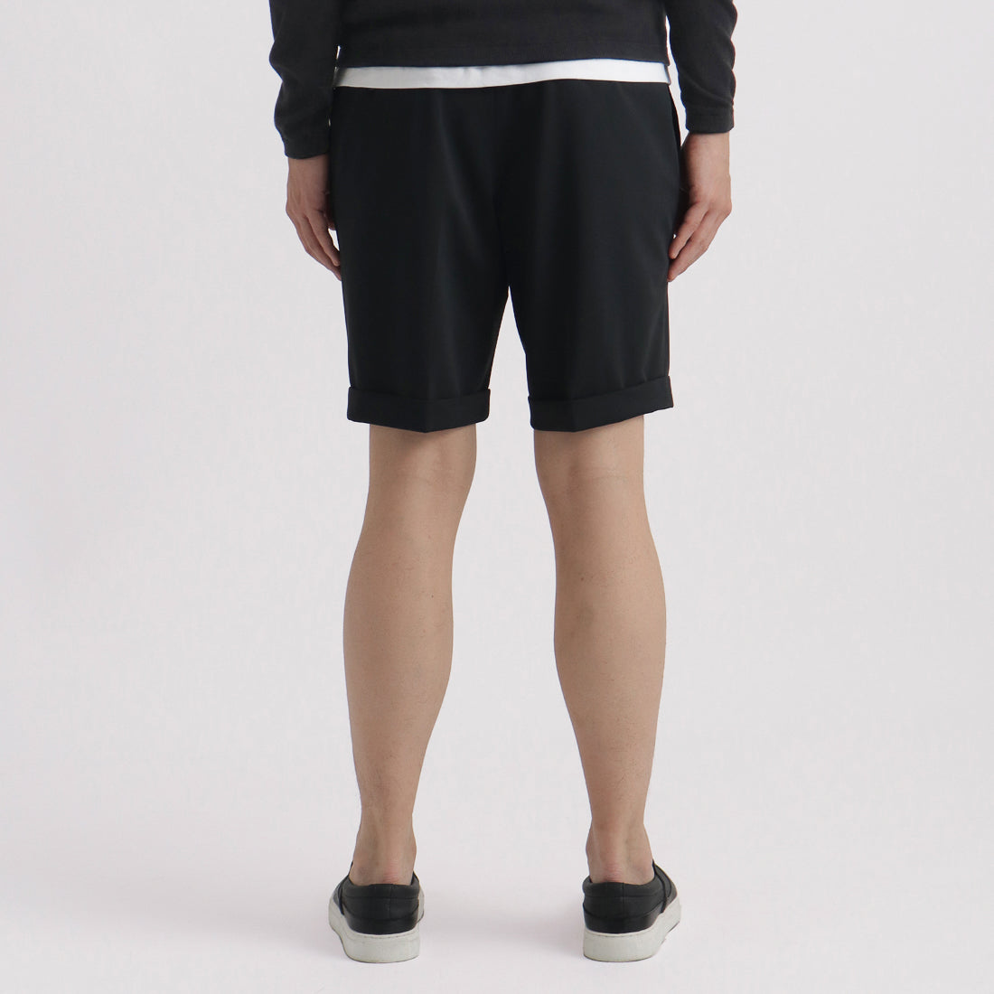 Matte Twist Short Pants Color: Black