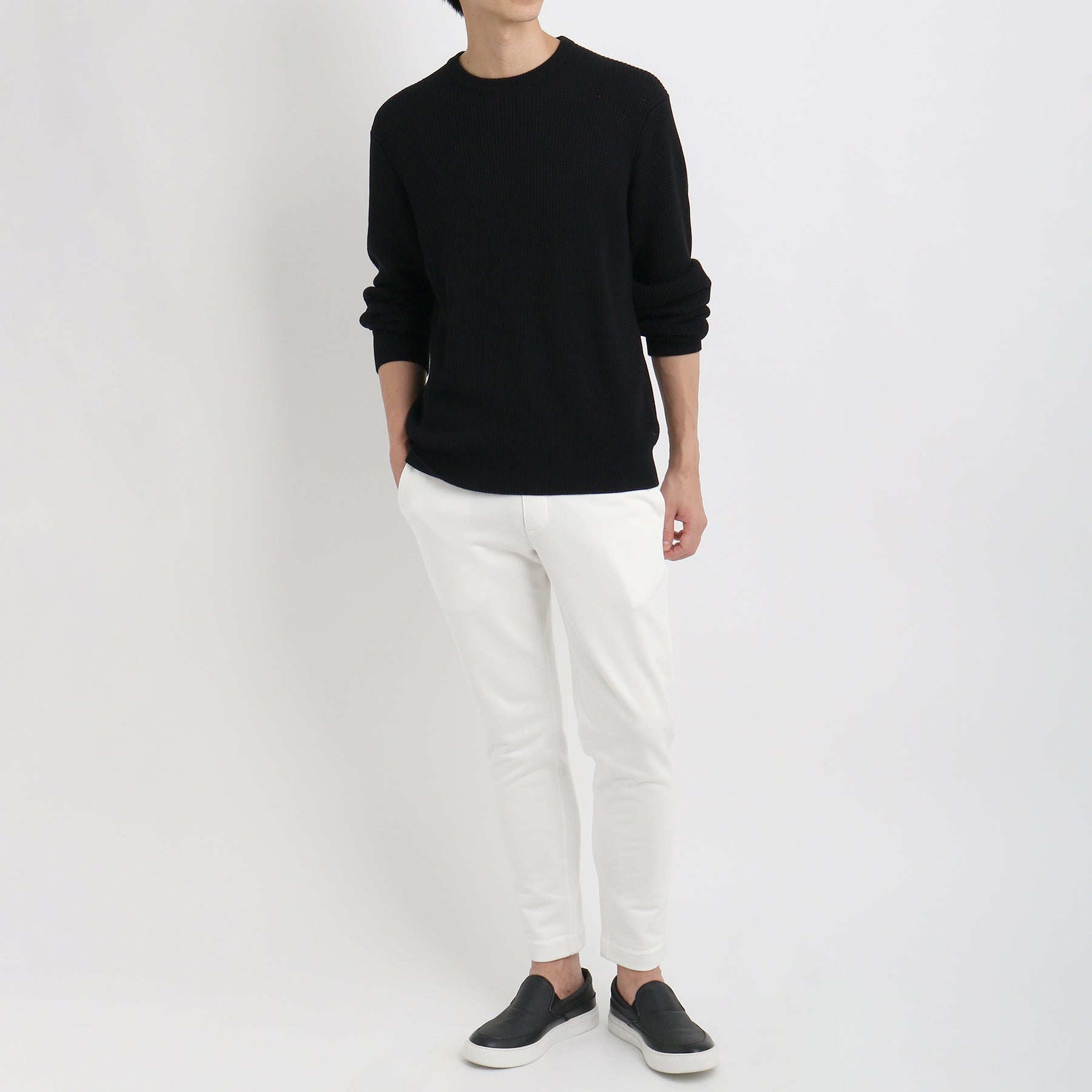 スビンプラチナム ミドルゲージクルーネックニット ブラック