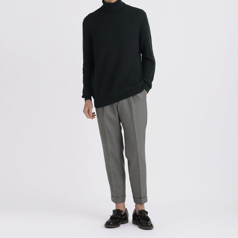 Middle Gauge Turtleneck Knit Color: Navy