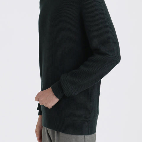 Middle Gauge Turtleneck Knit Color: Navy