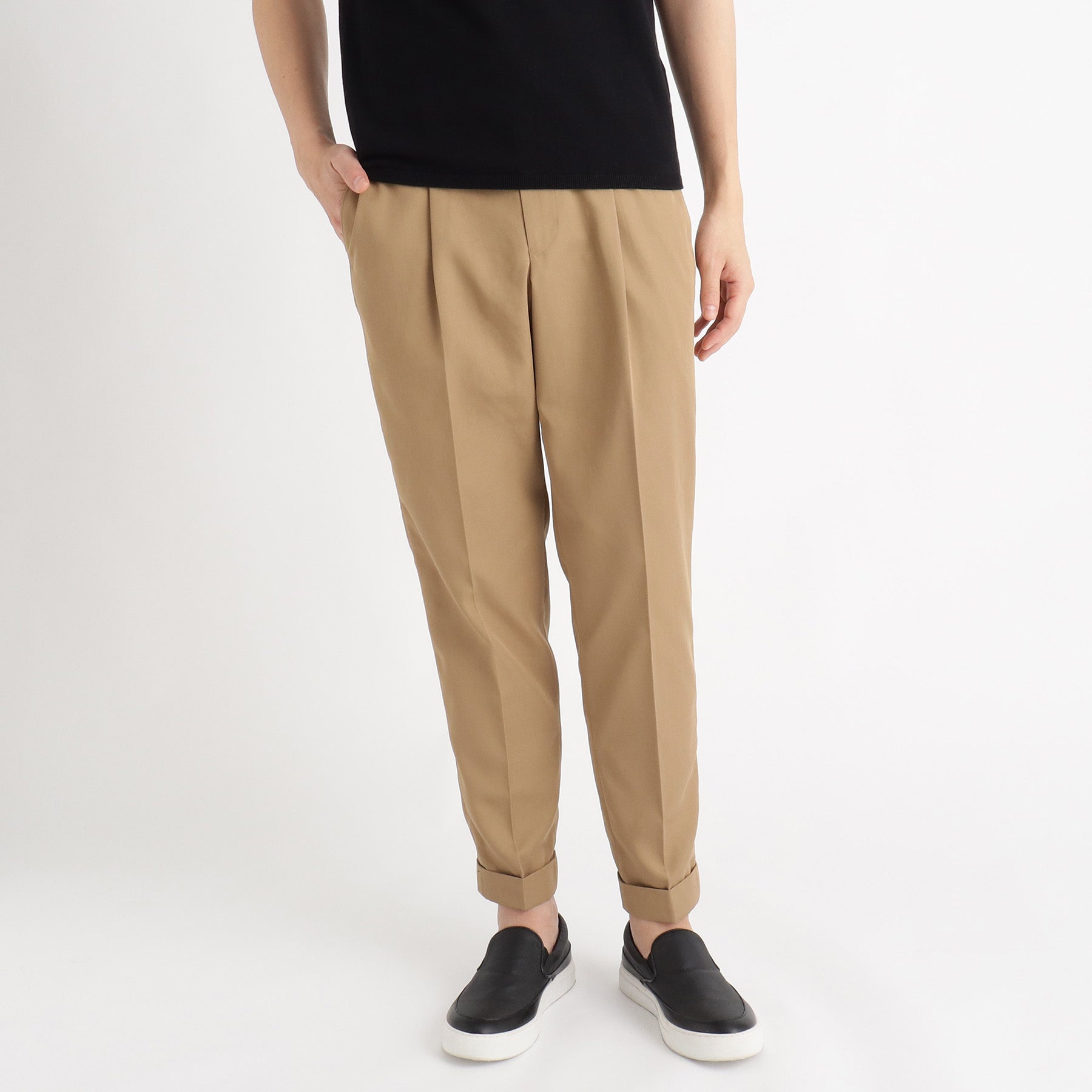 The Blurred Clothing Co. ブラードクロージングトラウザー The Blurred Clothing Co. トラウザー ベージュ BLURRED CLOTHING