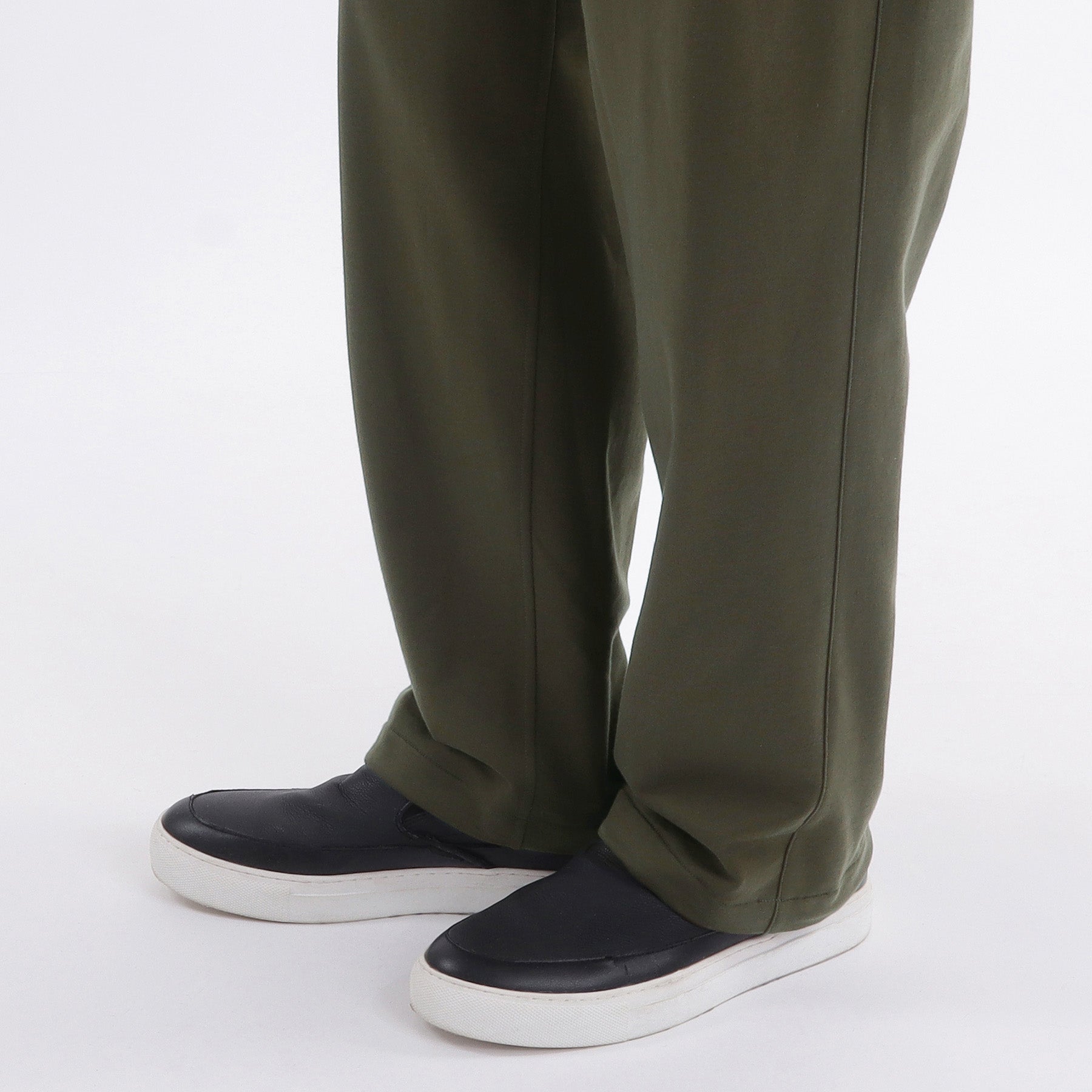 Smooth Terry Wide Cargo Pants Color: Olive