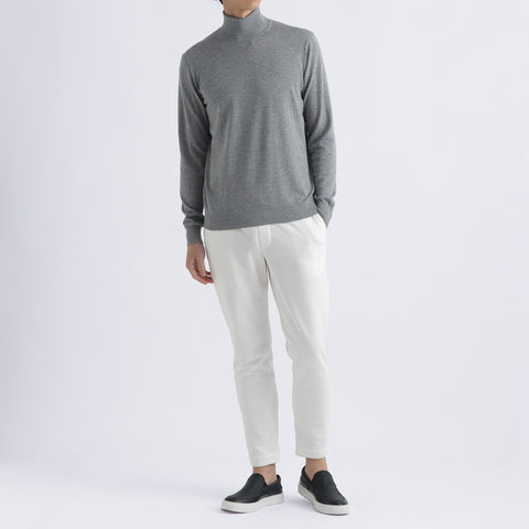 【THE LIMITED EDITION】Turtleneck Knit Color: Light Gray