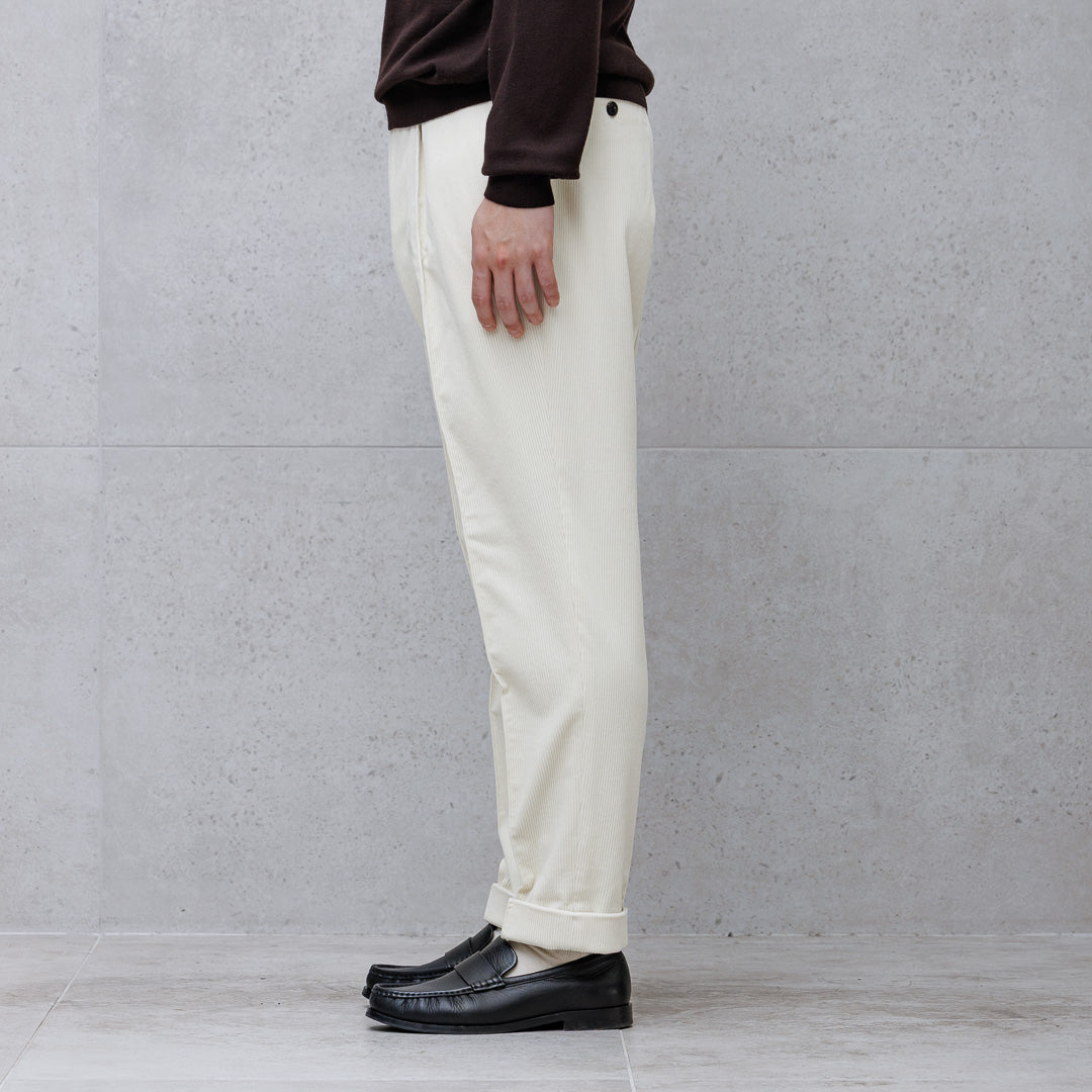 SUVIN PLATINUM Corduroy Easy Trousers Color: Off White