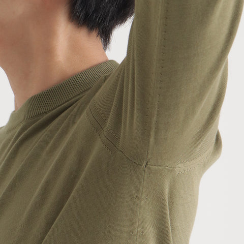 【10月下旬発送】Crew Neck Knit Color: Dry Khaki