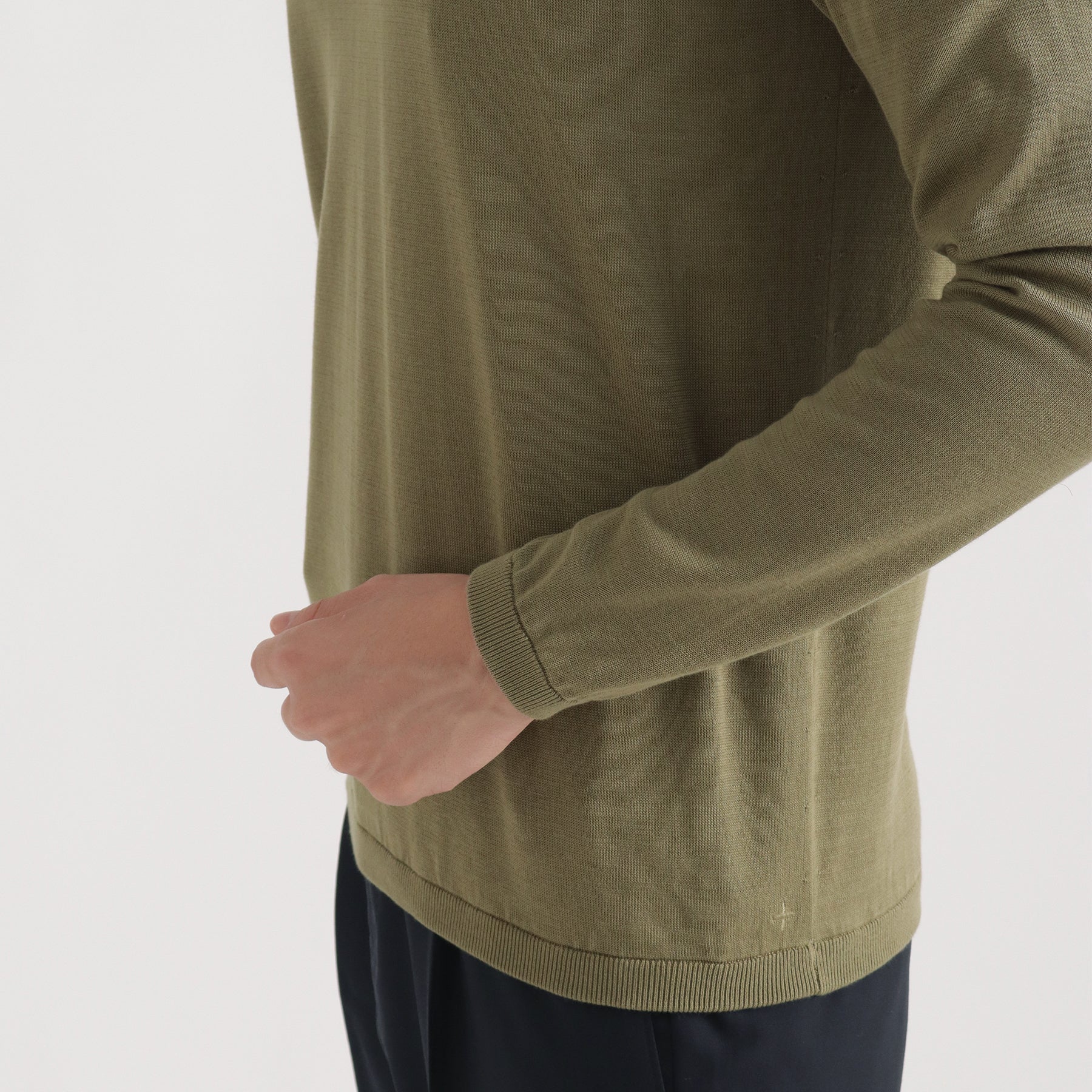 Crew Neck Knit Color: Dry Khaki