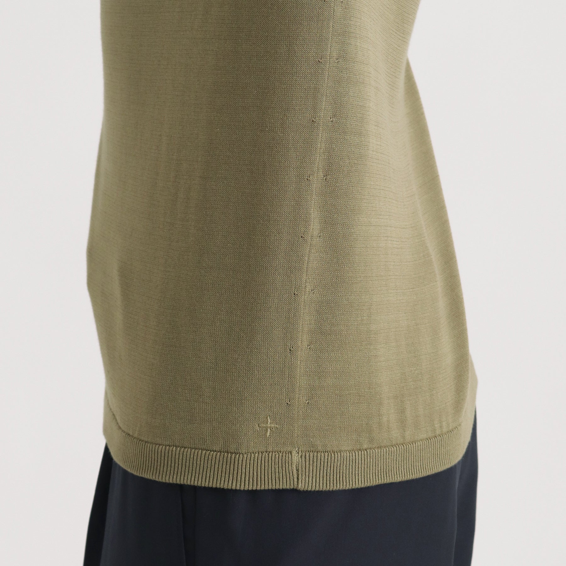 Crew Neck Knit Color: Dry Khaki