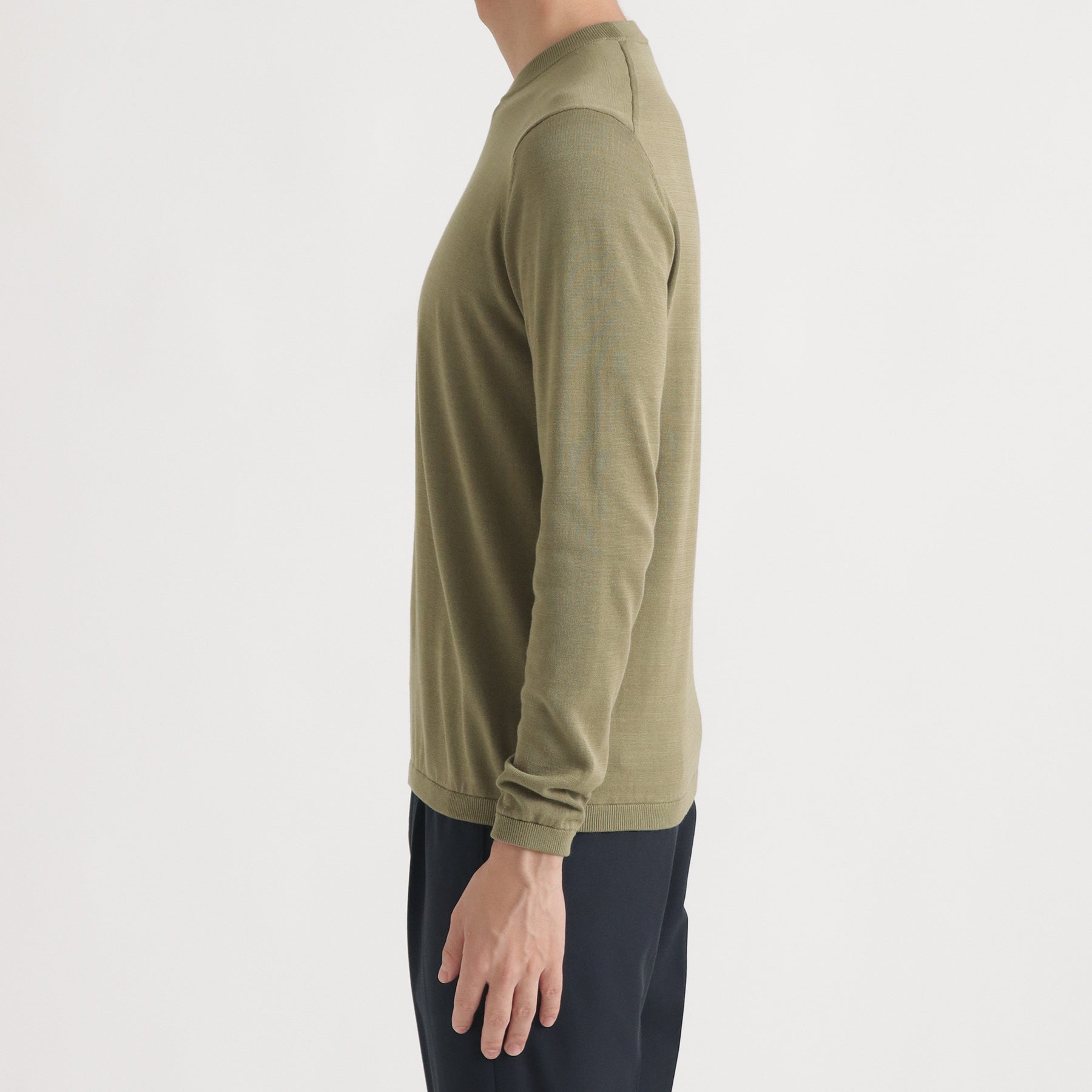 Crew Neck Knit Color: Dry Khaki