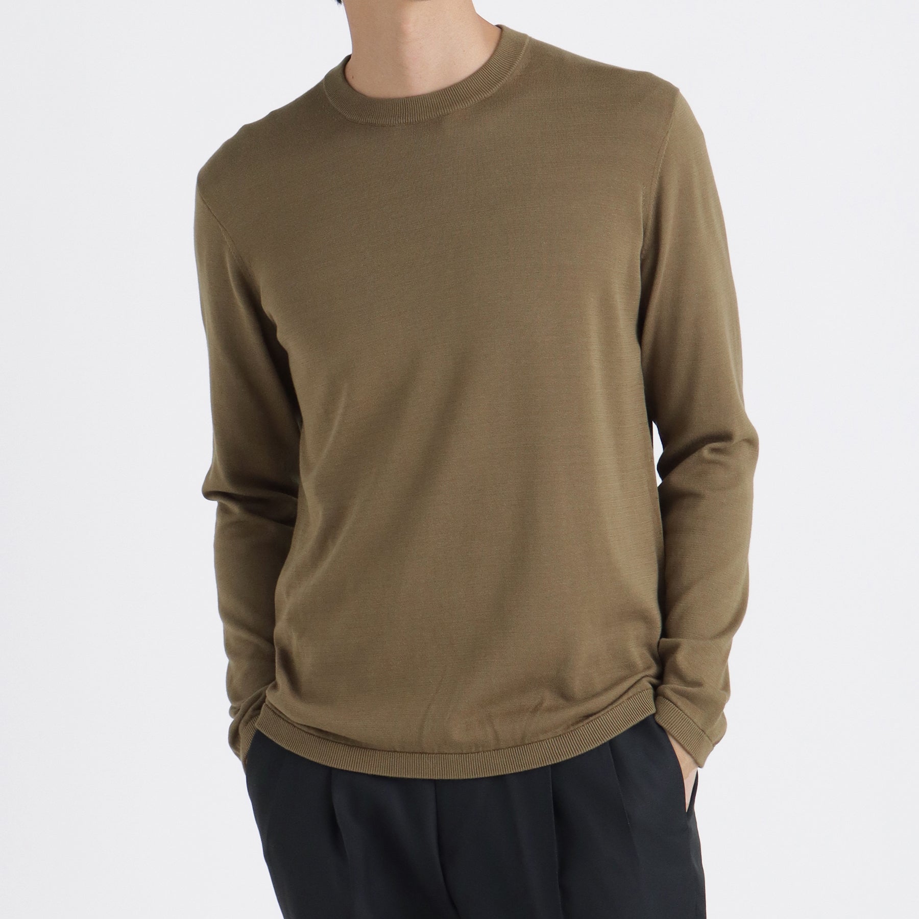 +CLOTHET スビンプラチナム クルーネックニット Fawn スビンプラチナム クルーネックニット フォーン | ＋CLOTHET ONLINE