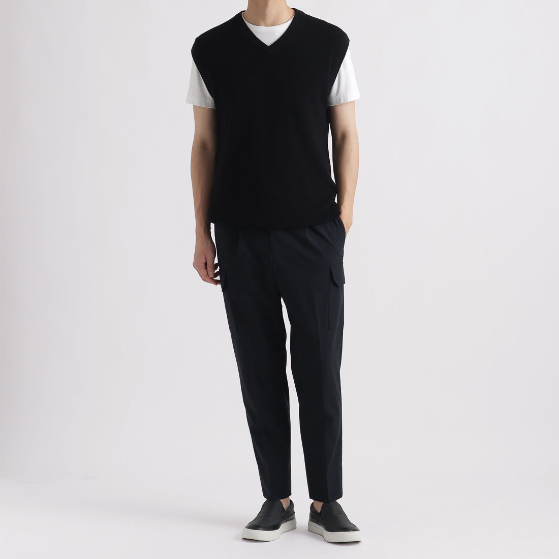 SUVIN PLATINUM Knit Vest Color: Black